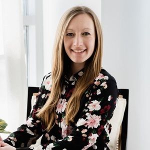 Meet your Posher, Ayela